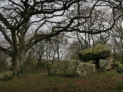 Le dolmen de Lanvellec